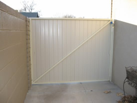 Beige vinyl gate